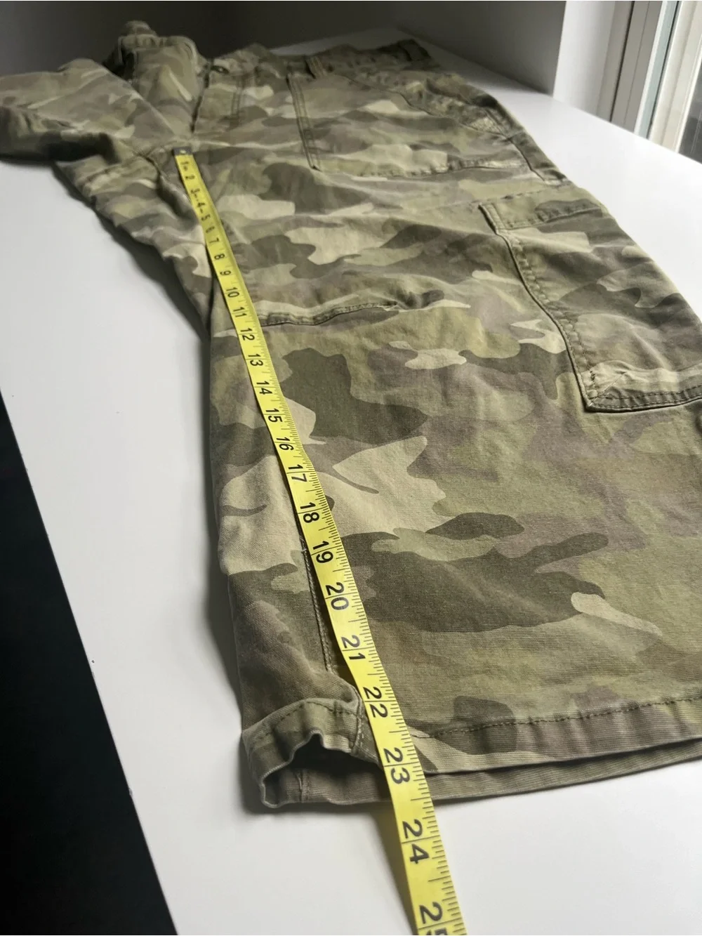 Pilcro Anthropologie Millie Low Slung Barrel Crop Cargo Pants Green Camo 18W - Picture 10 of 10
